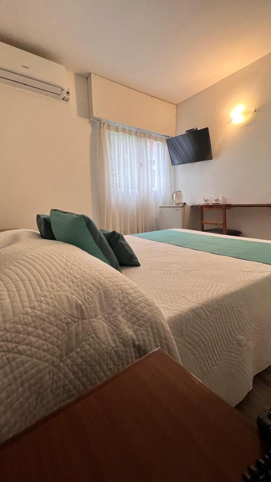 Hotel Espanol Салто Екстериор снимка