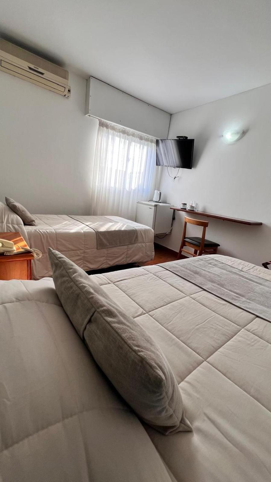 Hotel Espanol Салто Екстериор снимка